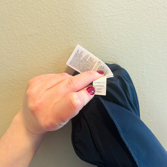 Athleta Brooklyn Mid Rise Ankle Pant Size 0 Navy Blue Pants Comfy Travel Neutral - Picture 10 of 11